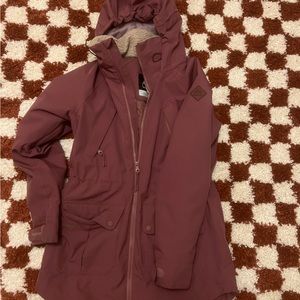 Worn once or twice. Like new - super cozy jacket for snowboarding